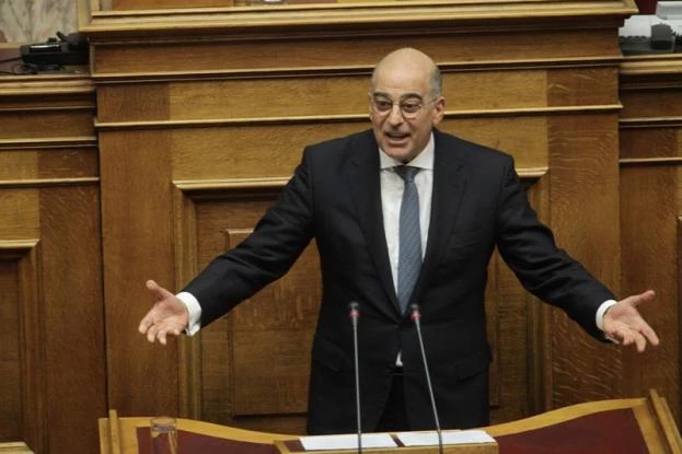 Κόμμα «τραβεστί» η ΝΔ – Δένδιας: Θα μπορούσαμε  να στηρίξουμε Μπουτάρη